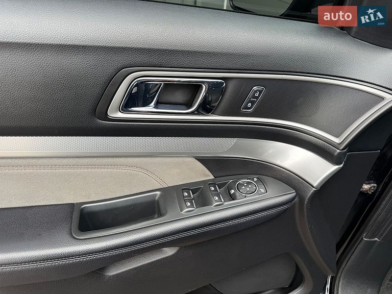 Позашляховик / Кросовер Ford Explorer 2017 в Ковелі