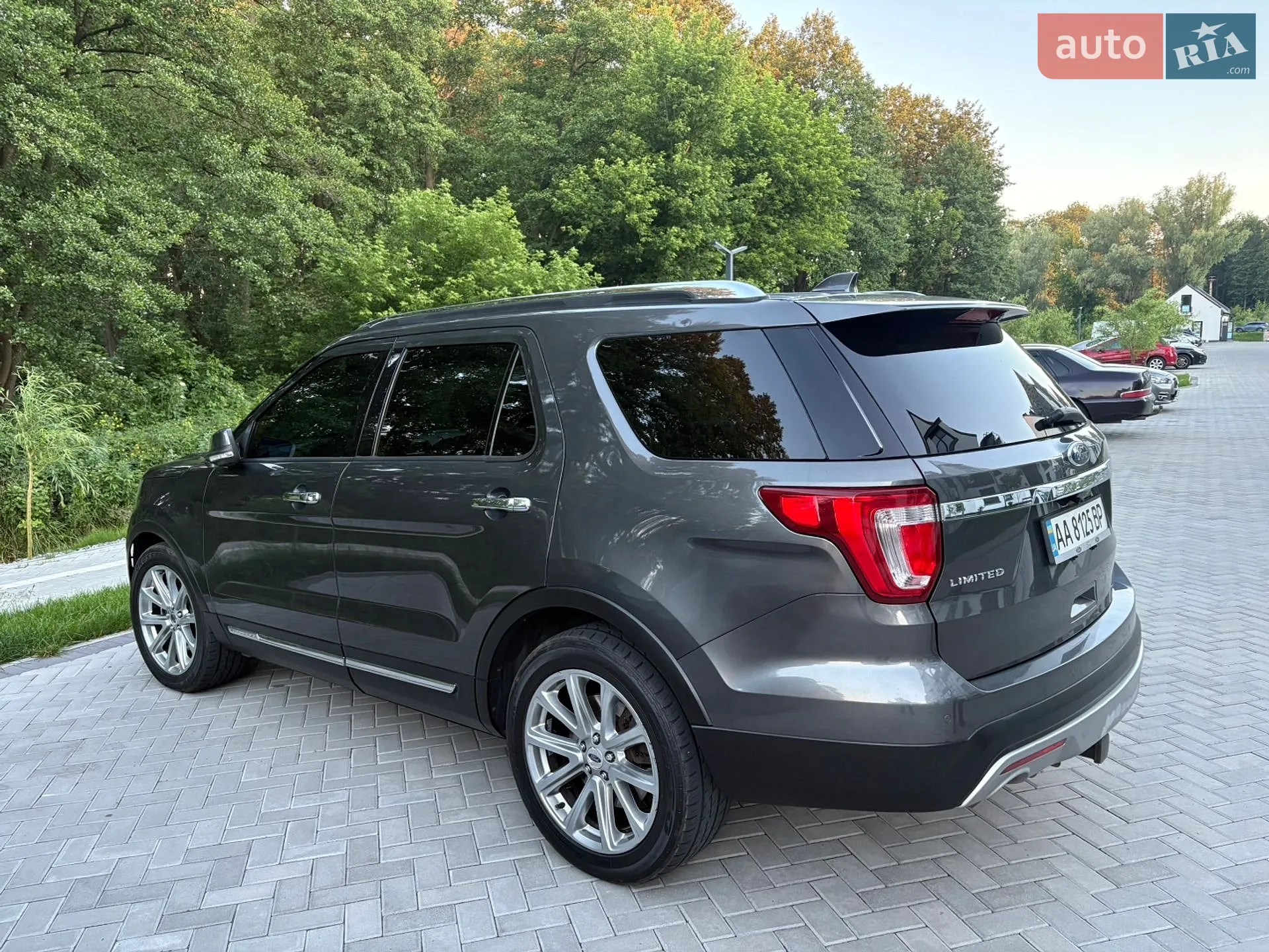 2017 Ford Explorer - мініатюра 17