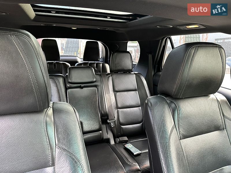 Позашляховик / Кросовер Ford Explorer 2011 в Житомирі
