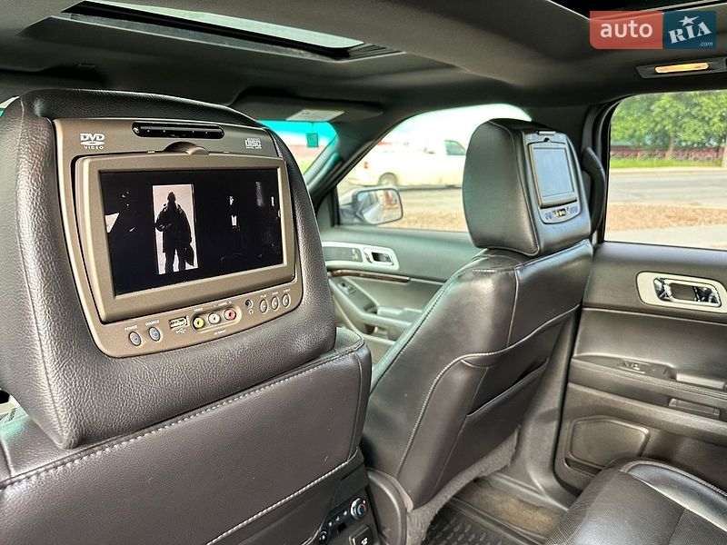 Позашляховик / Кросовер Ford Explorer 2011 в Житомирі