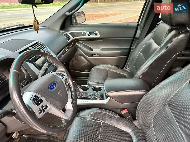 Позашляховик / Кросовер Ford Explorer 2011 в Житомирі