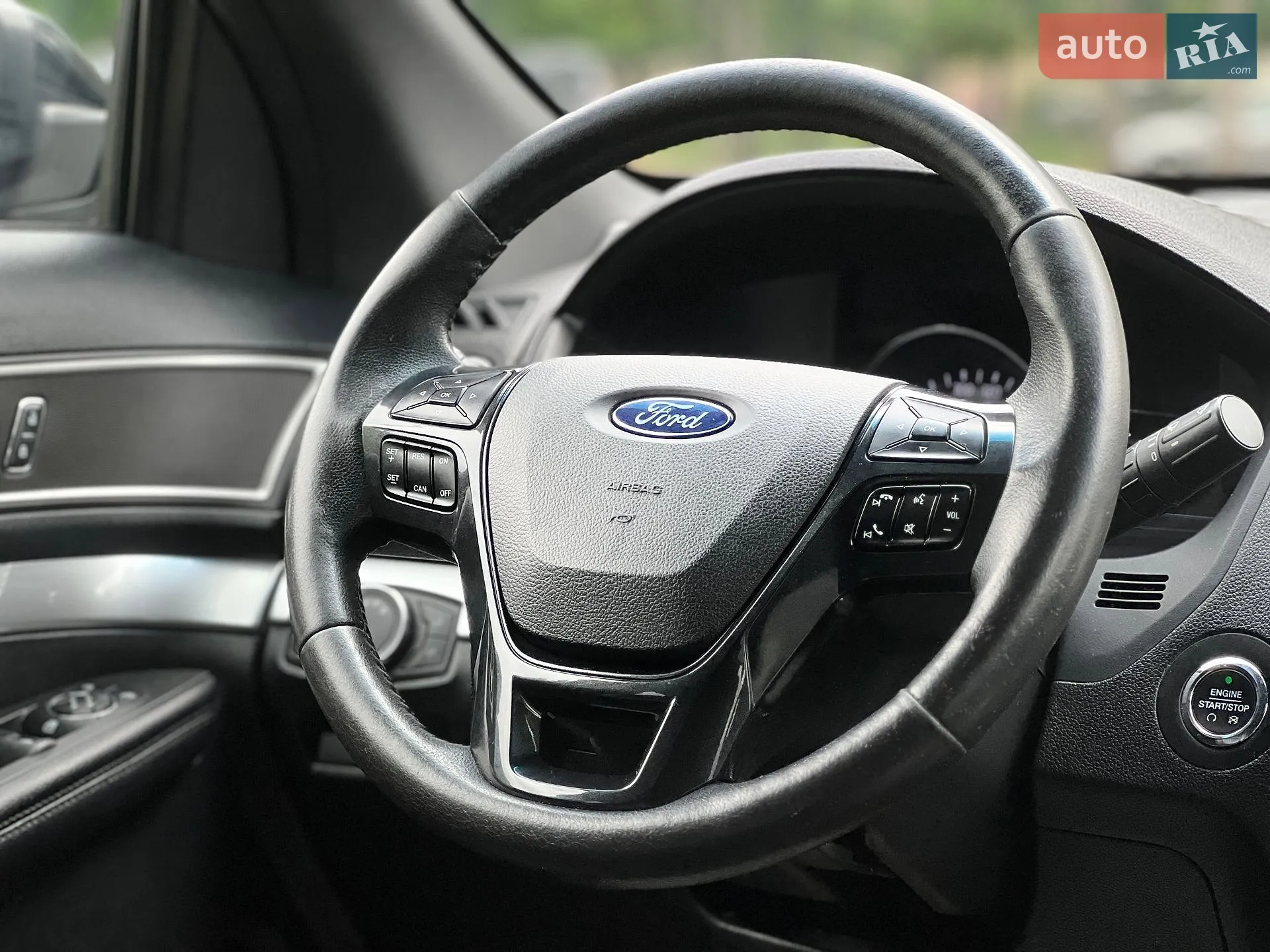 2015 Ford Explorer - мініатюра 23