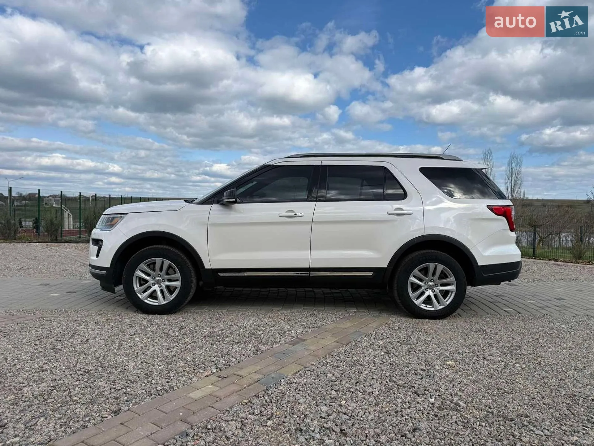 2018 Ford Explorer - мініатюра 13