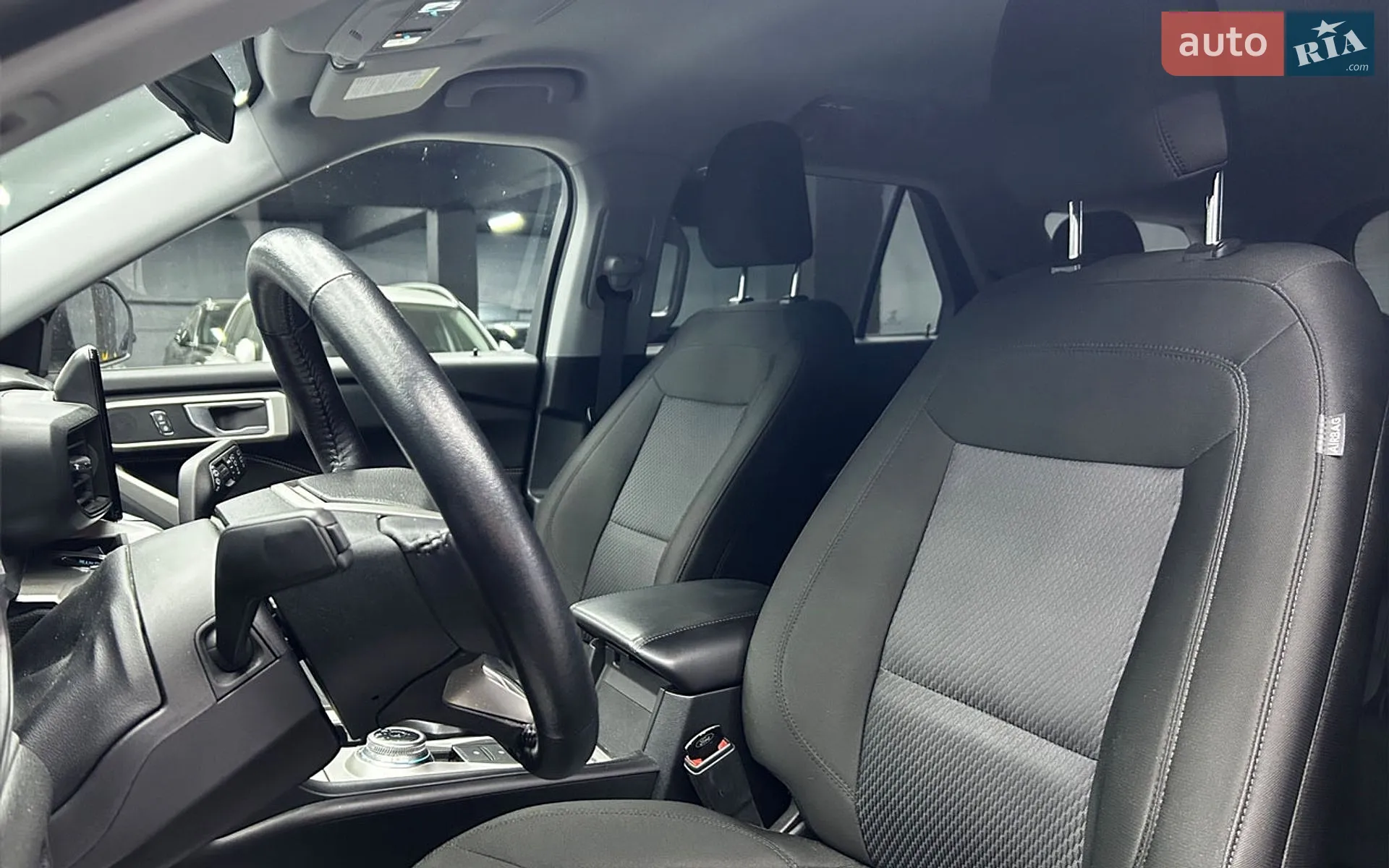 2022 Ford Explorer - мініатюра 11