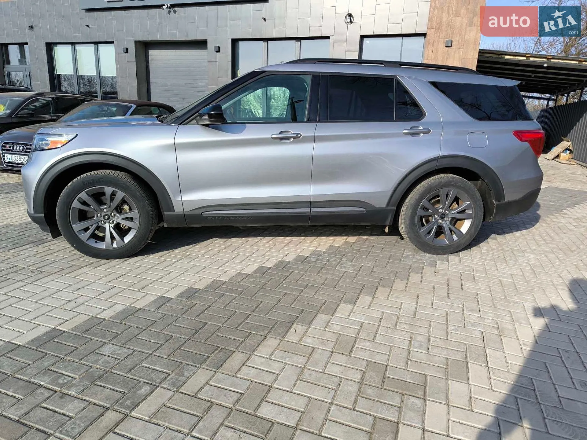 2021 Ford Explorer - фото 1