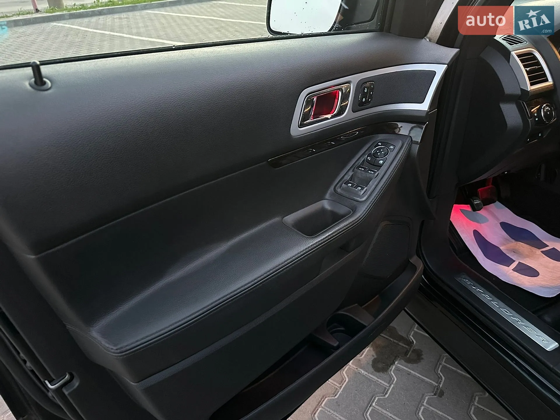 2012 Ford Explorer - мініатюра 25