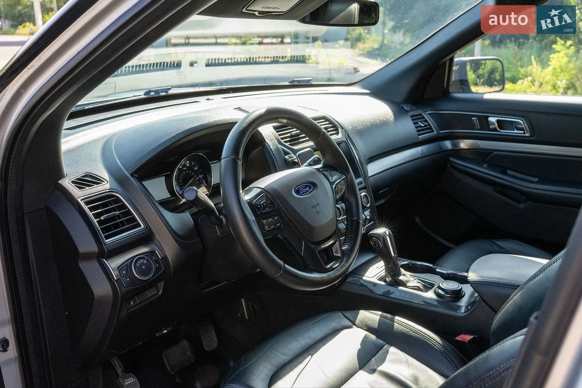 2017 Ford Explorer - мініатюра 12