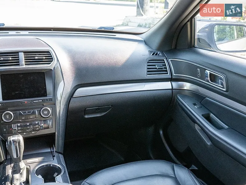 Ford Explorer 2017 VIN 1FM5K8D86JGA52977 фото оголошення 17 з 73