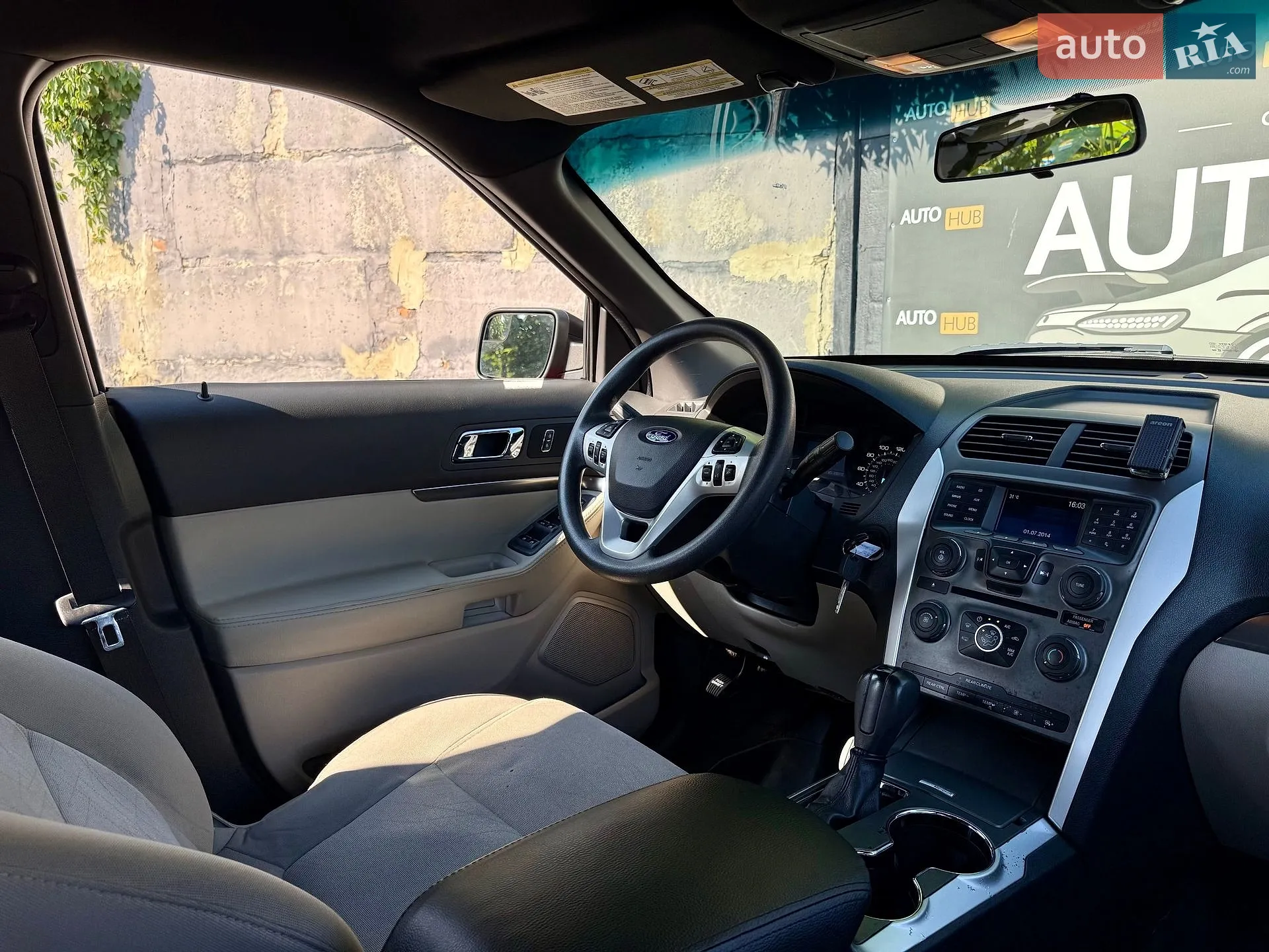 2014 Ford Explorer - мініатюра 10