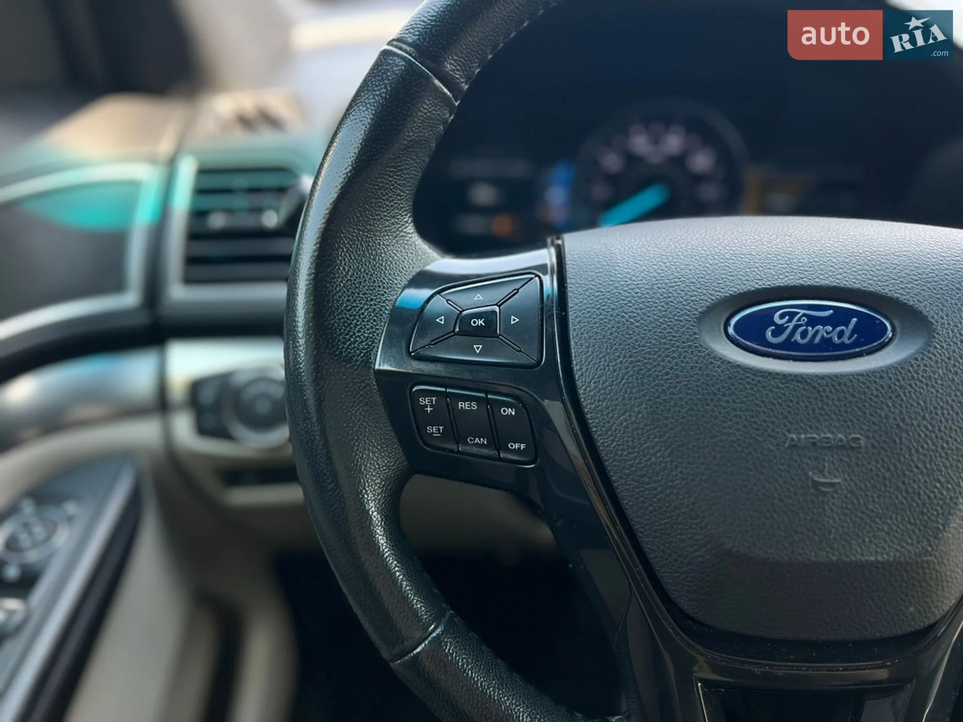 2018 Ford Explorer - мініатюра 14