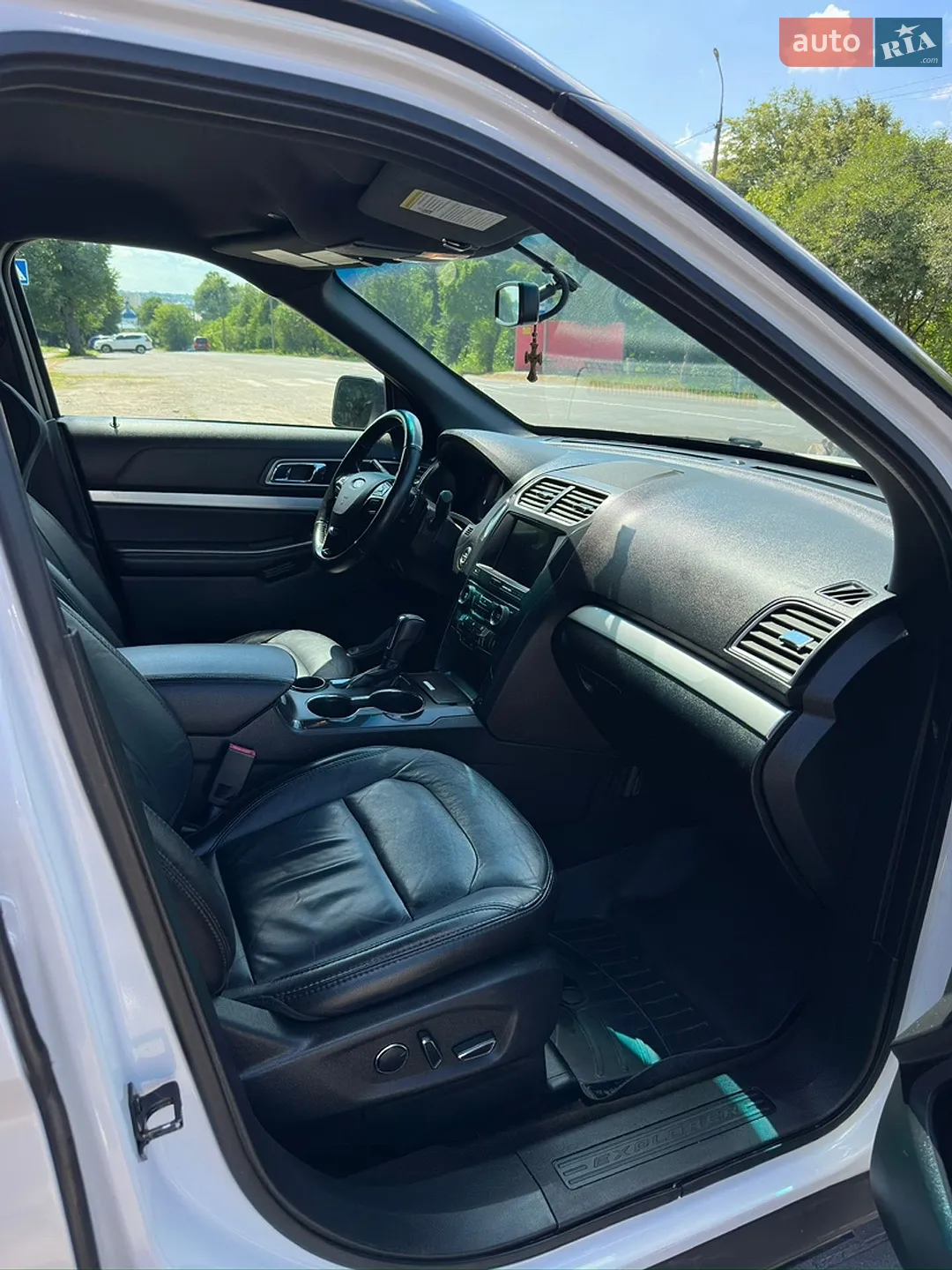 2017 Ford Explorer - мініатюра 8