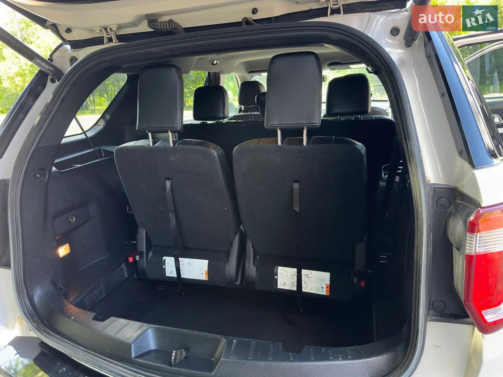 2017 Ford Explorer - мініатюра 12