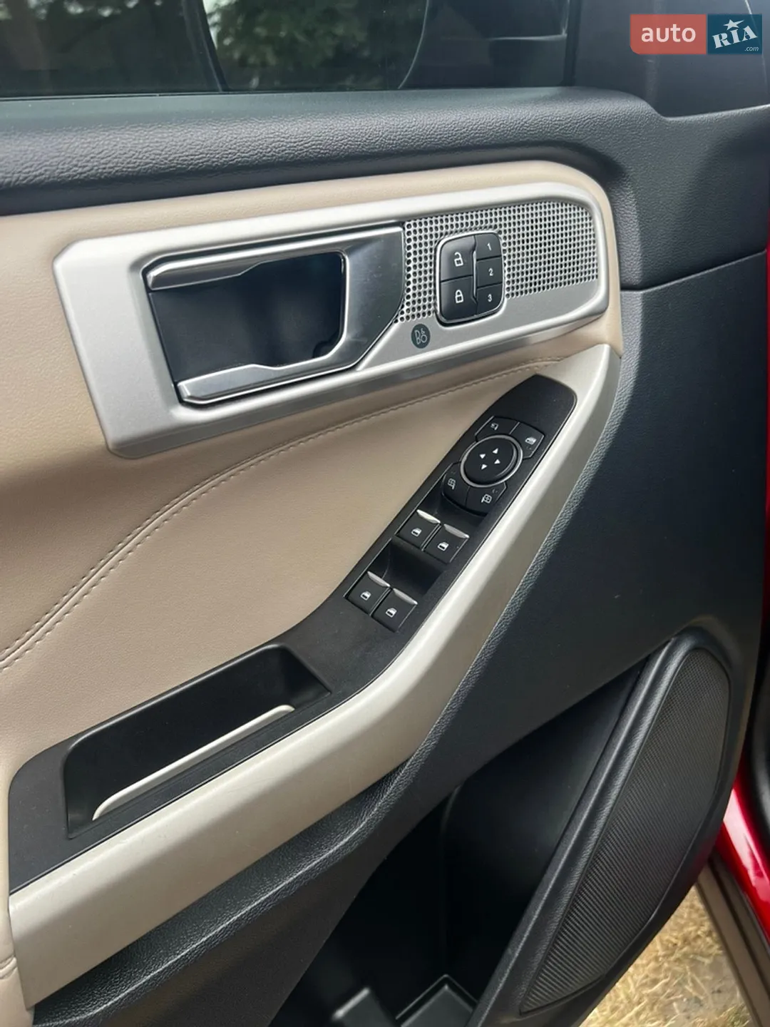 2021 Ford Explorer - мініатюра 15