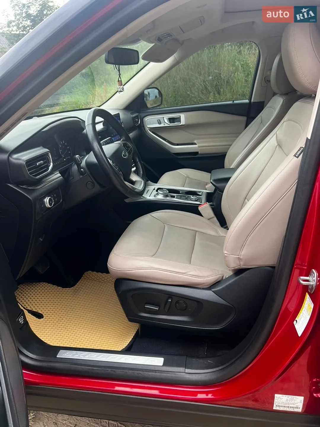 2021 Ford Explorer - мініатюра 28