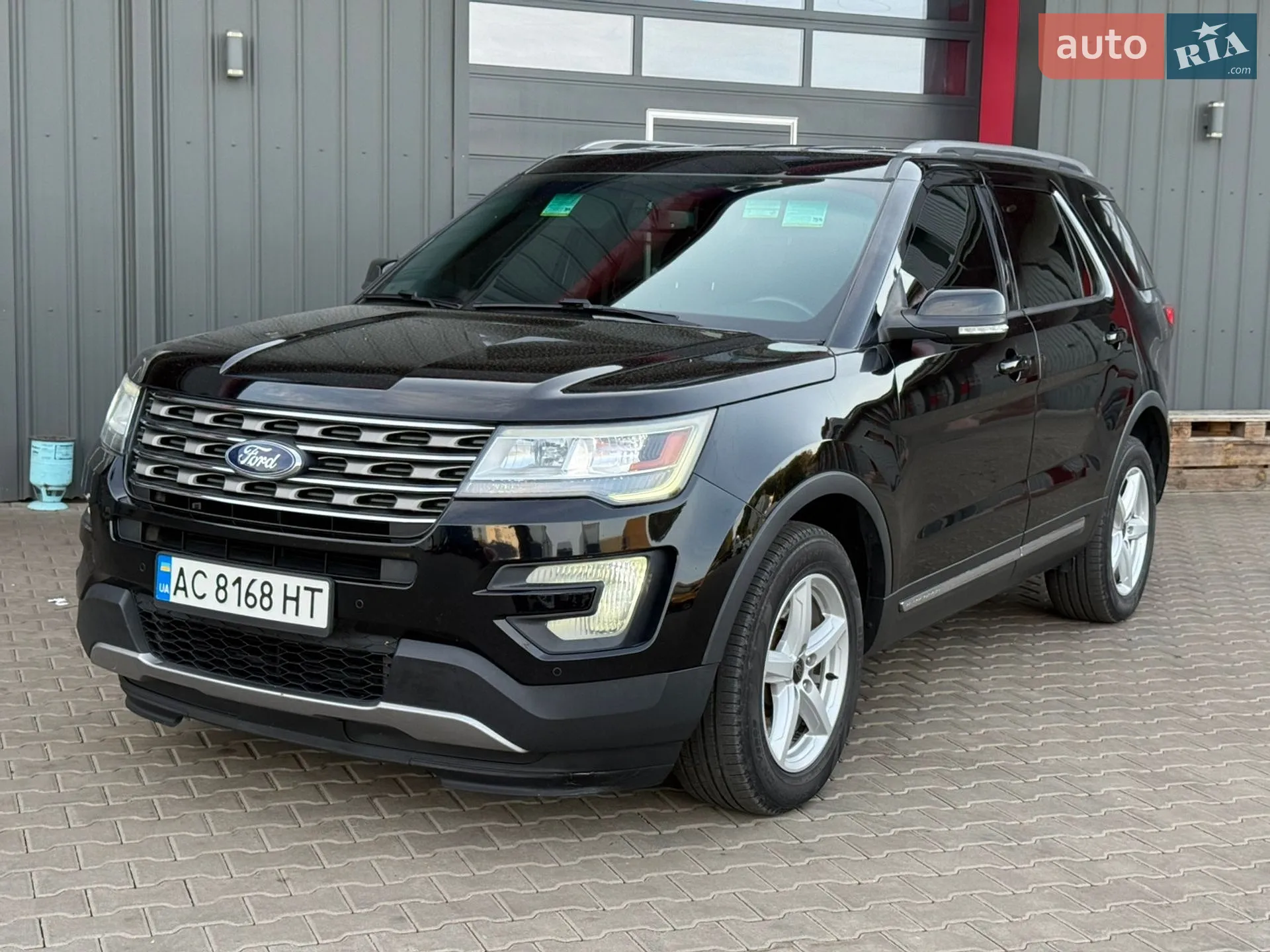 2016 Ford Explorer - мініатюра 17