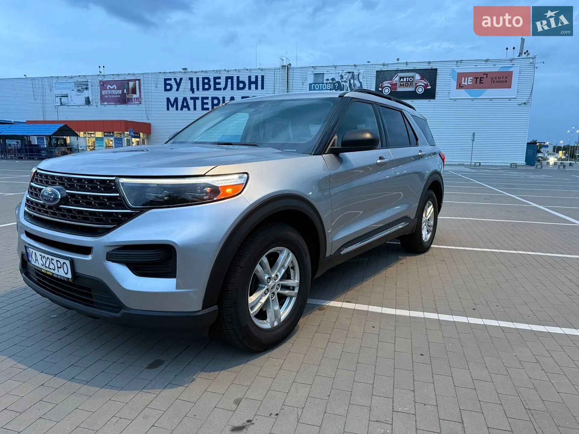 2020 Ford Explorer - мініатюра 6