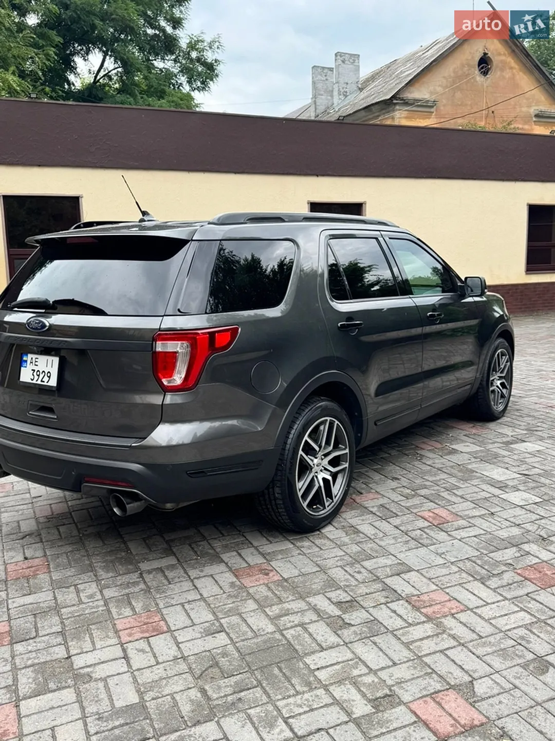 2018 Ford Explorer - мініатюра 5