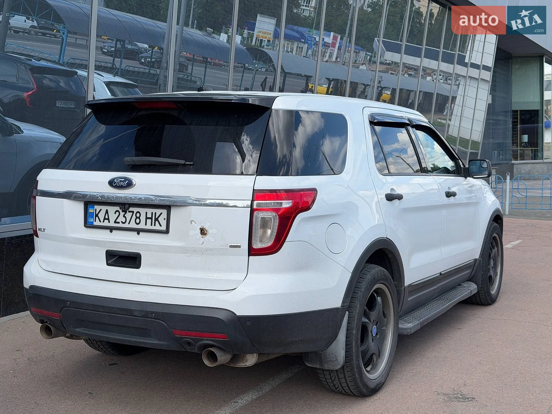 2015 Ford Explorer - мініатюра 4