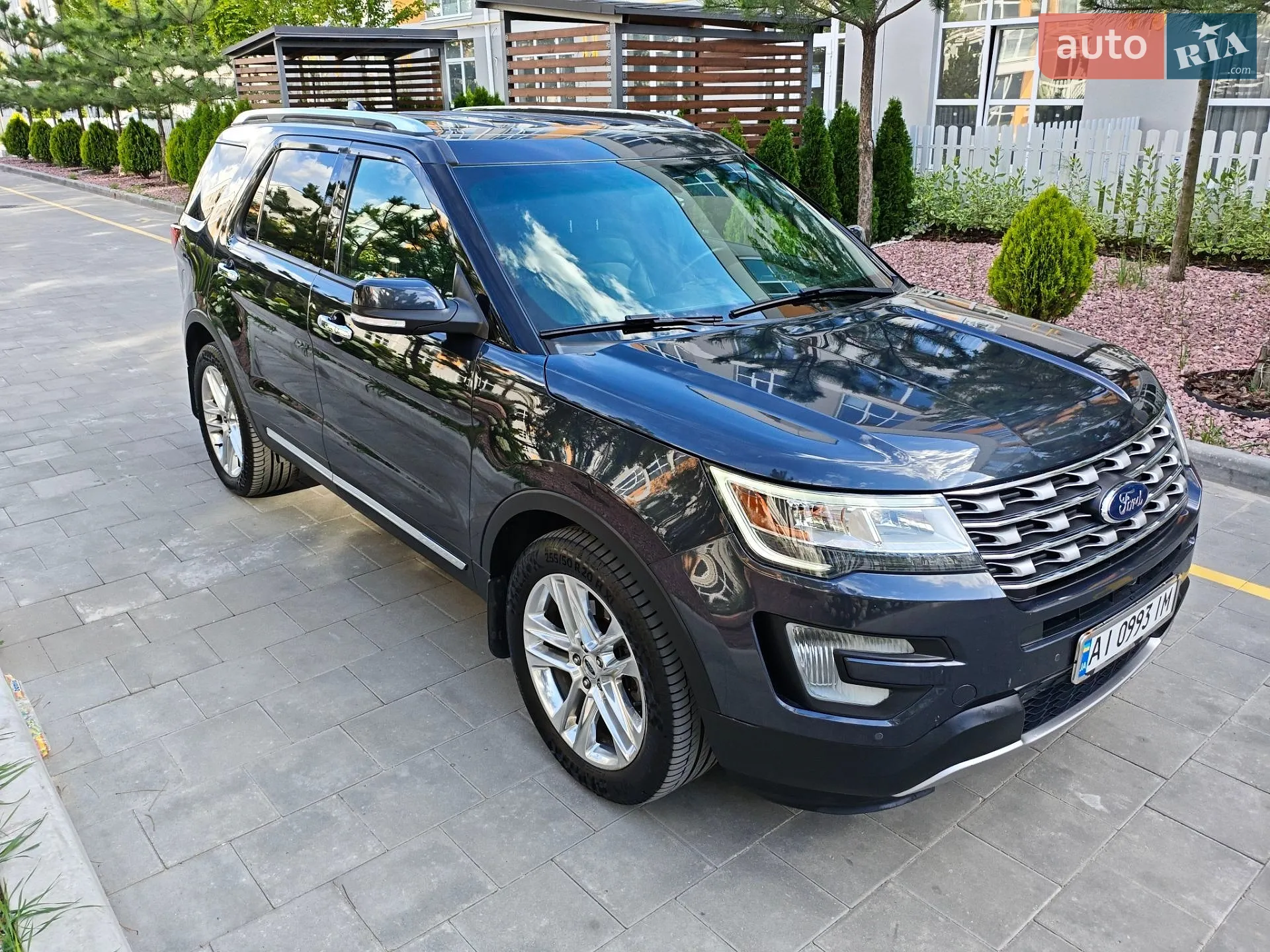 2017 Ford Explorer - мініатюра 4