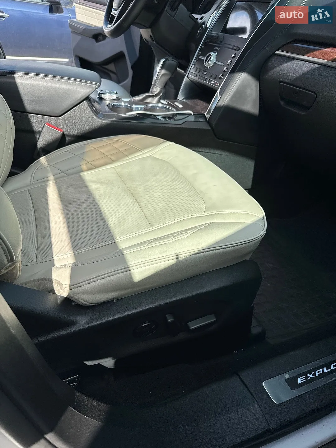2018 Ford Explorer - мініатюра 23