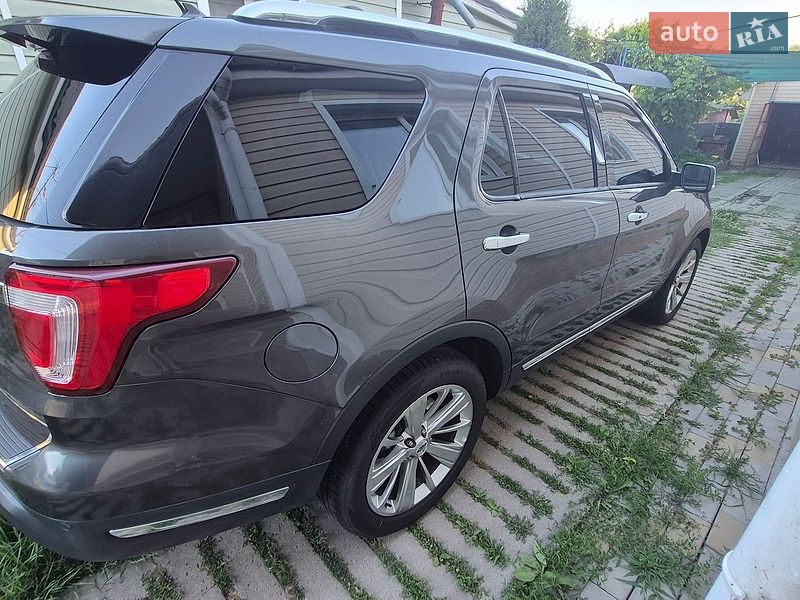 Внедорожник / Кроссовер Ford Explorer 2018 в Чечельнике