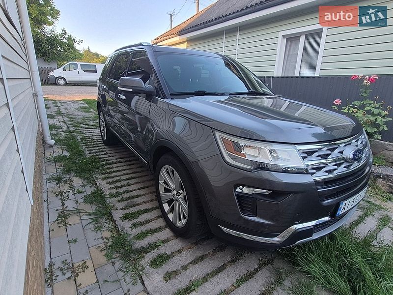 Внедорожник / Кроссовер Ford Explorer 2018 в Чечельнике