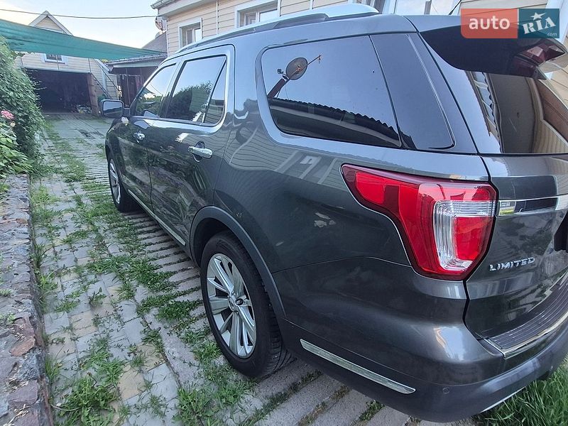 Внедорожник / Кроссовер Ford Explorer 2018 в Чечельнике