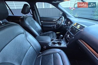 Внедорожник / Кроссовер Ford Explorer 2018 в Чечельнике