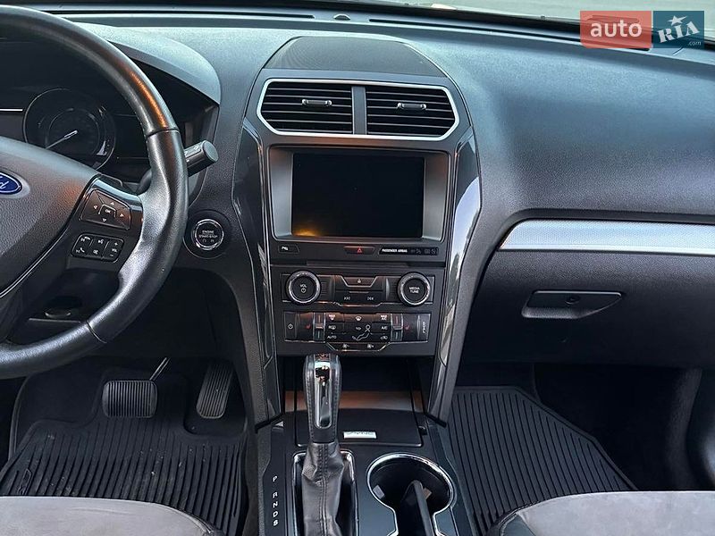 Внедорожник / Кроссовер Ford Explorer 2017 в Днепре