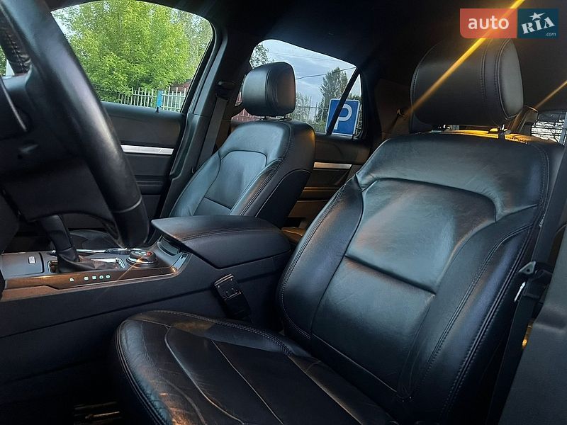Внедорожник / Кроссовер Ford Explorer 2016 в Житомире