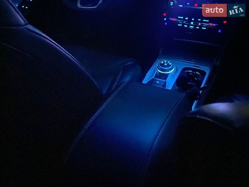 Позашляховик / Кросовер Ford Explorer 2022 в Тернополі фото 40 Позашляховик / Кросовер Ford Explorer 2022 в Тернополі