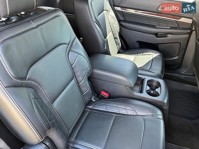 Внедорожник / Кроссовер Ford Explorer 2018 в Виннице