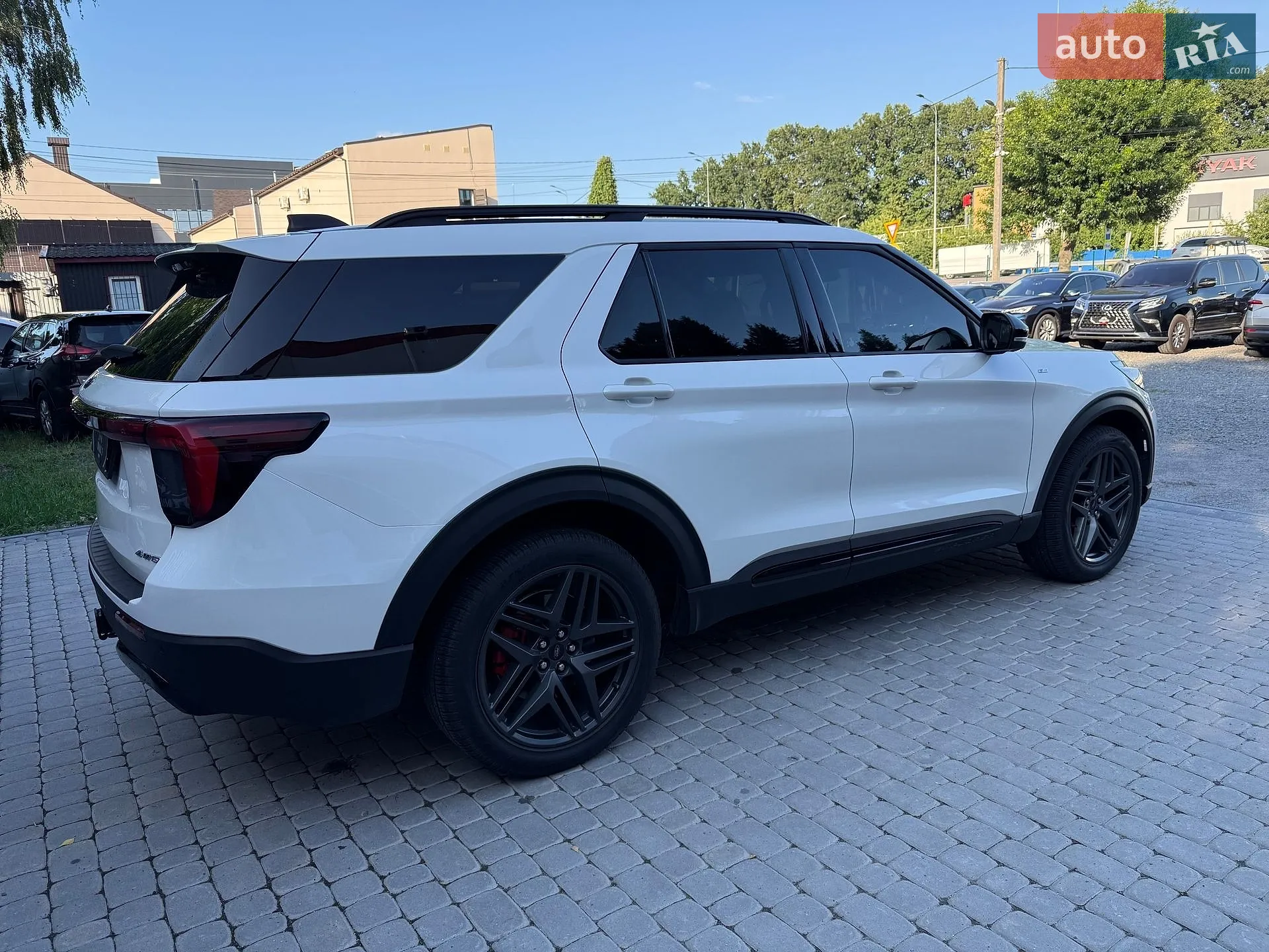 2024 Ford Explorer - мініатюра 13