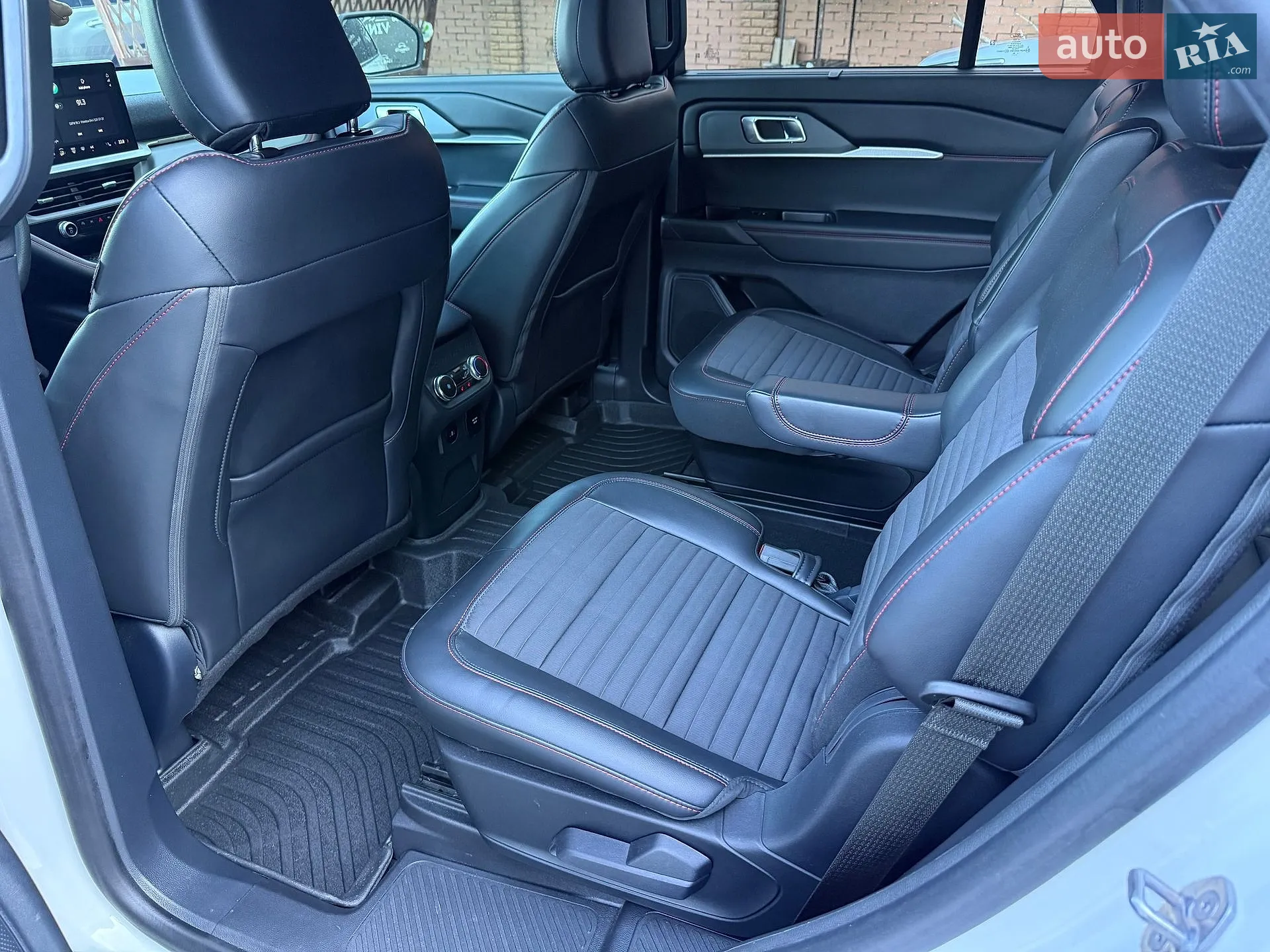 2024 Ford Explorer - мініатюра 48