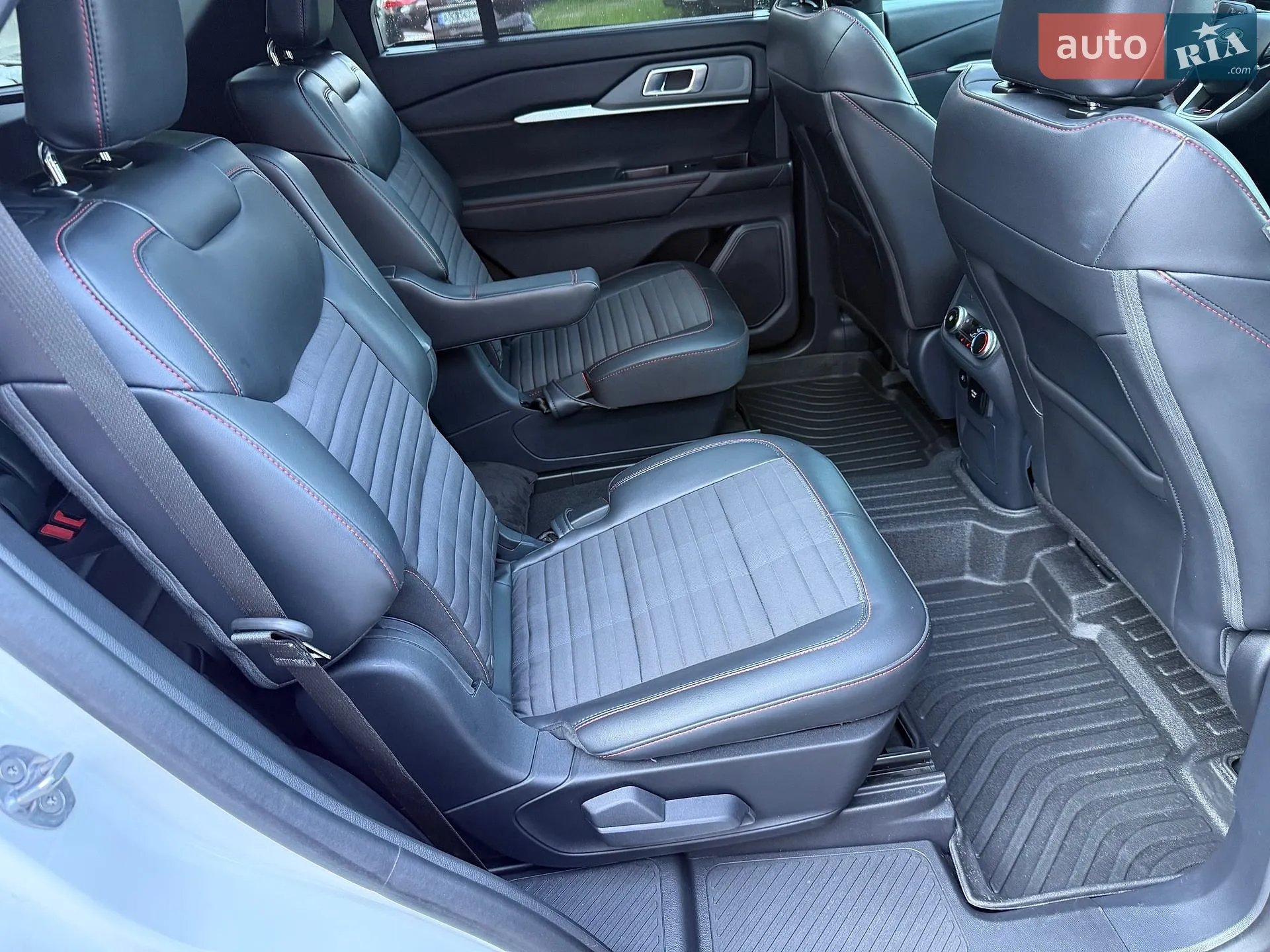 2024 Ford Explorer - мініатюра 60