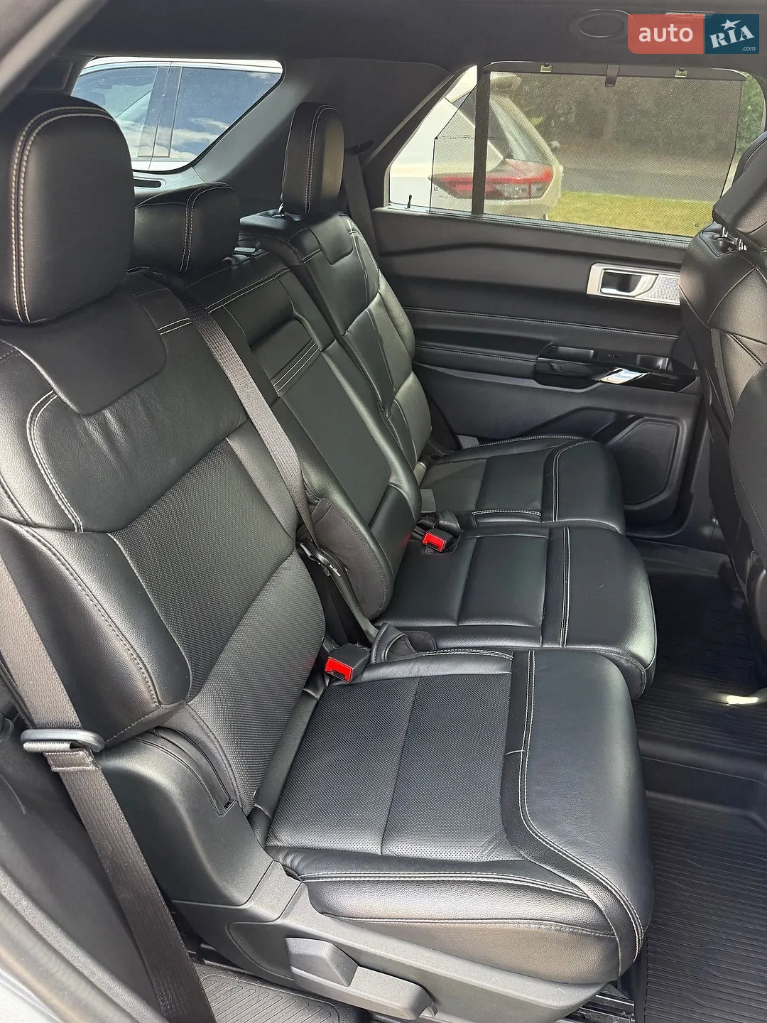 2021 Ford Explorer - мініатюра 6