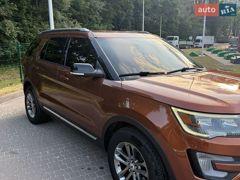 Позашляховик / Кросовер Ford Explorer 2017 в Києві