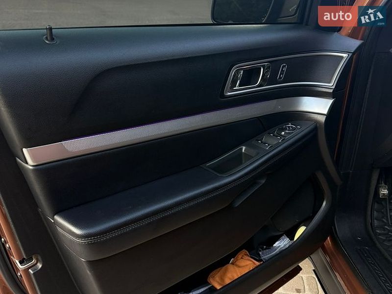 Позашляховик / Кросовер Ford Explorer 2017 в Києві