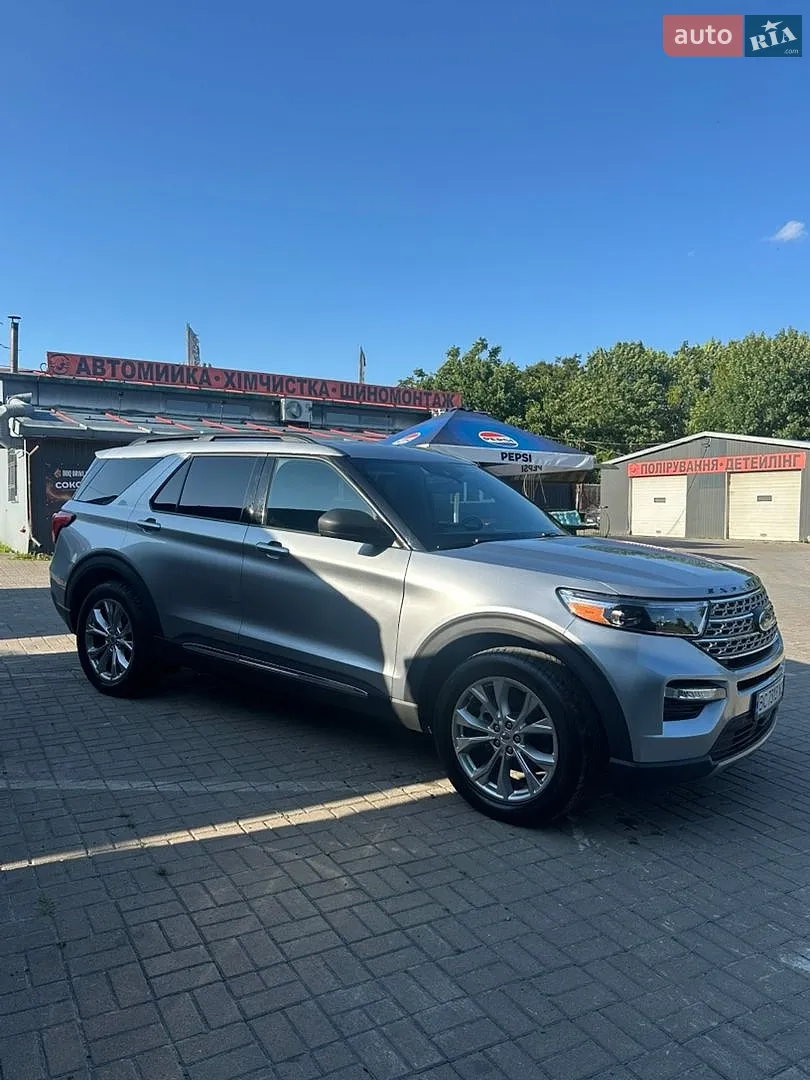 2020 Ford Explorer - мініатюра 3