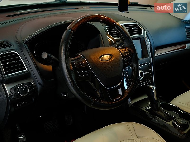 Внедорожник / Кроссовер Ford Explorer 2017 в Одессе