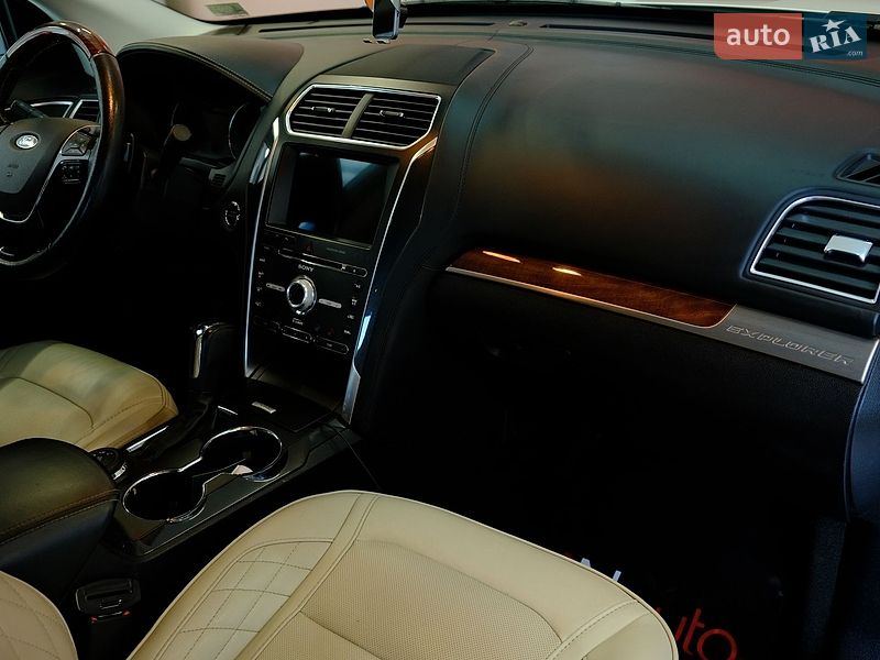 Внедорожник / Кроссовер Ford Explorer 2017 в Одессе