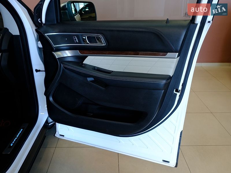 Внедорожник / Кроссовер Ford Explorer 2017 в Одессе