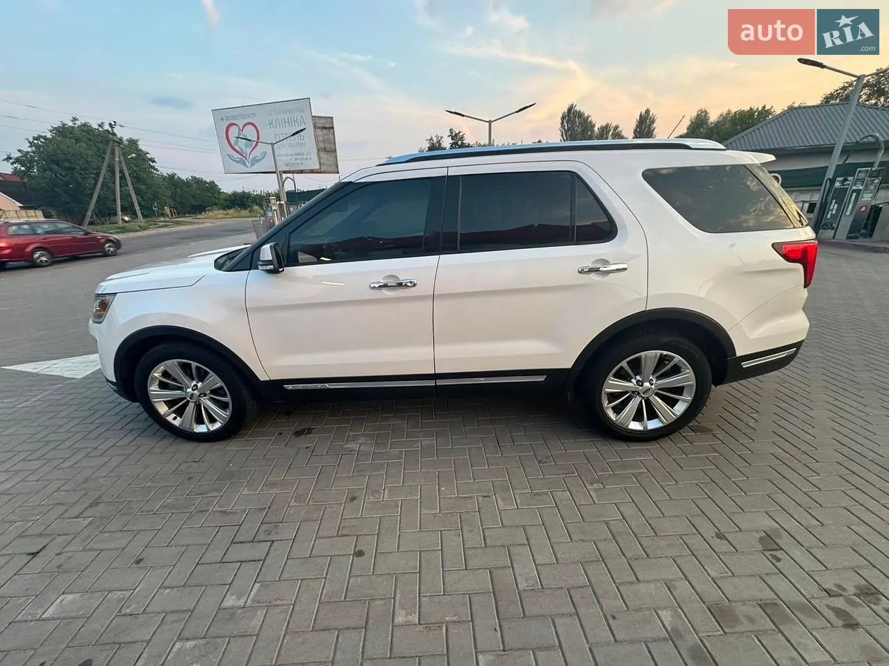 2019 Ford Explorer - мініатюра 11