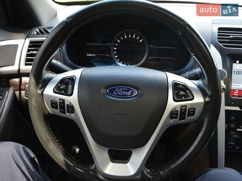 Позашляховик / Кросовер Ford Explorer 2013 в Павлограді