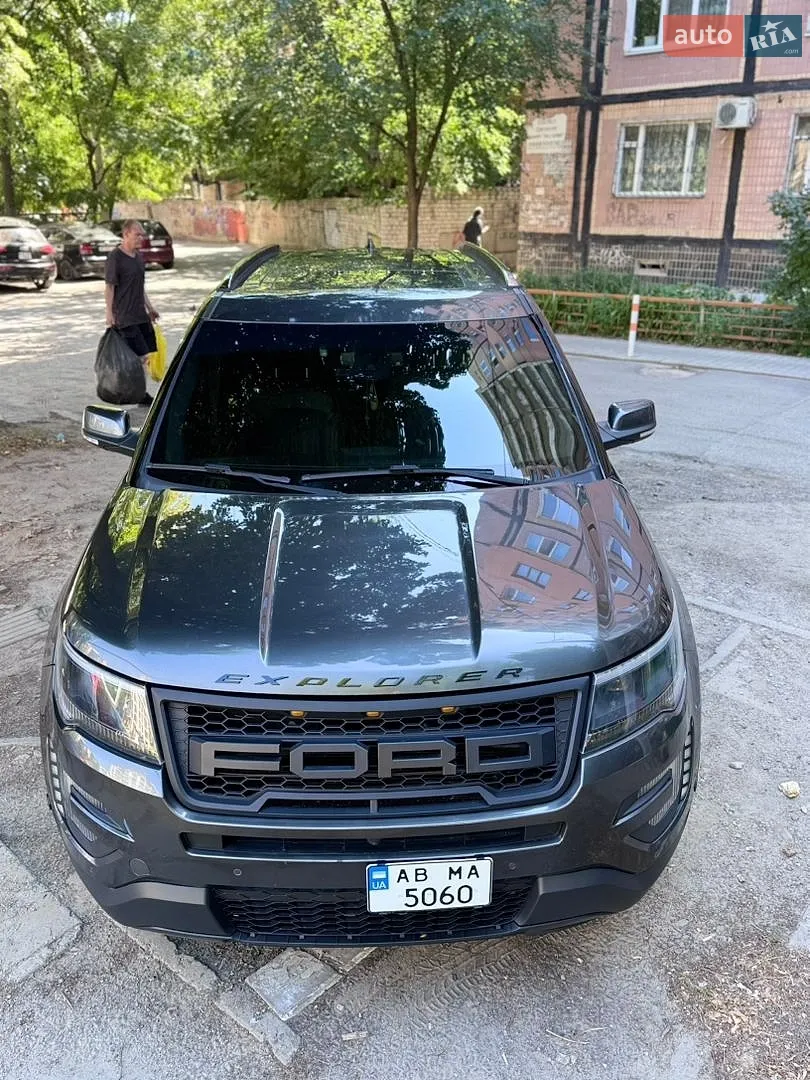 2017 Ford Explorer - мініатюра 5