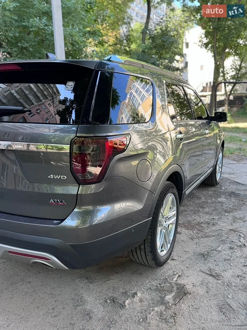 2017 Ford Explorer - мініатюра 9