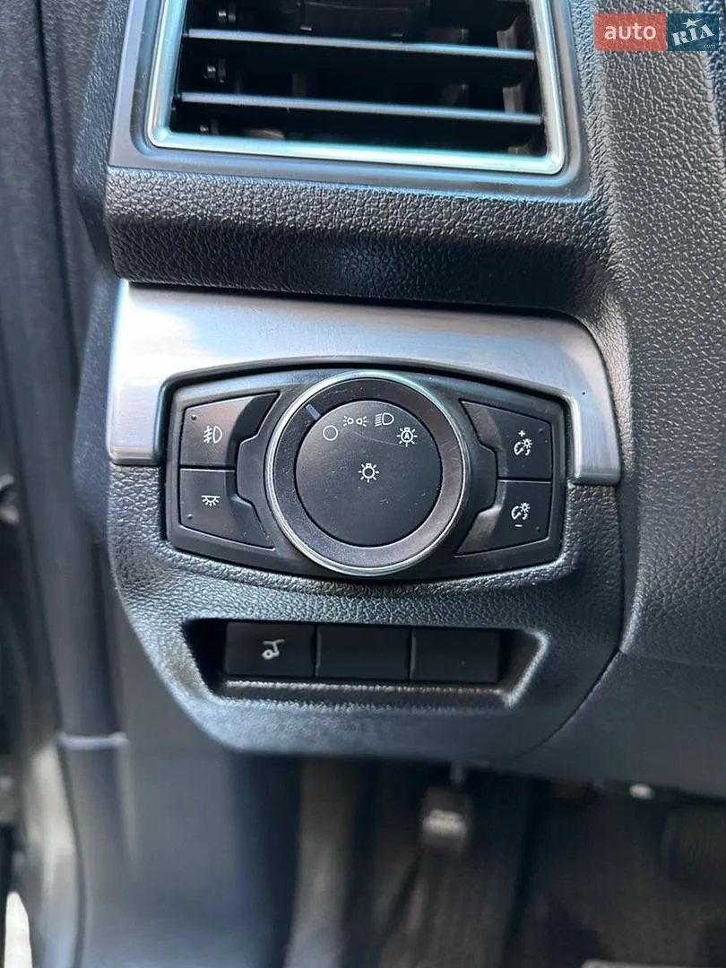 2017 Ford Explorer - мініатюра 15