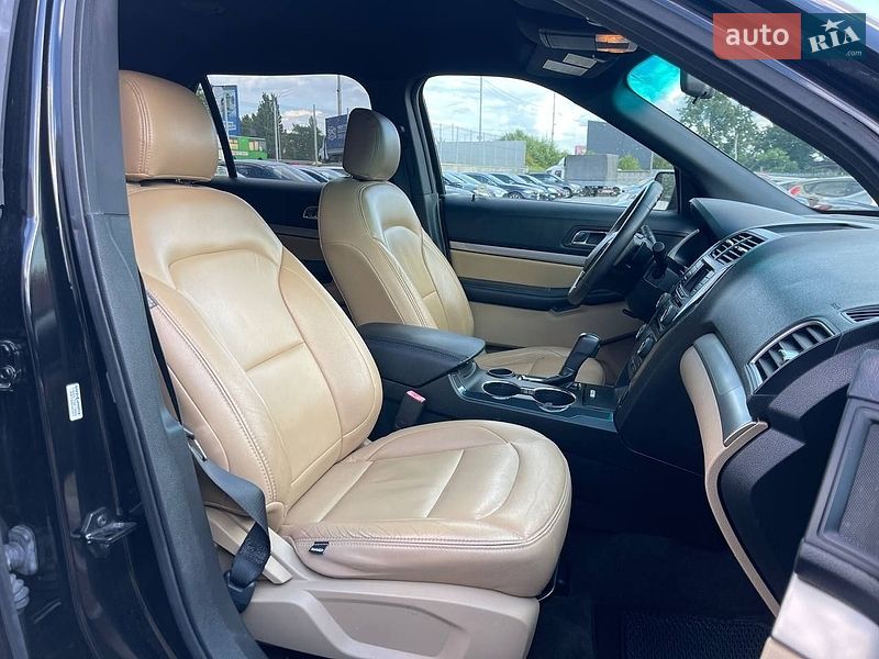 Позашляховик / Кросовер Ford Explorer 2015 в Києві