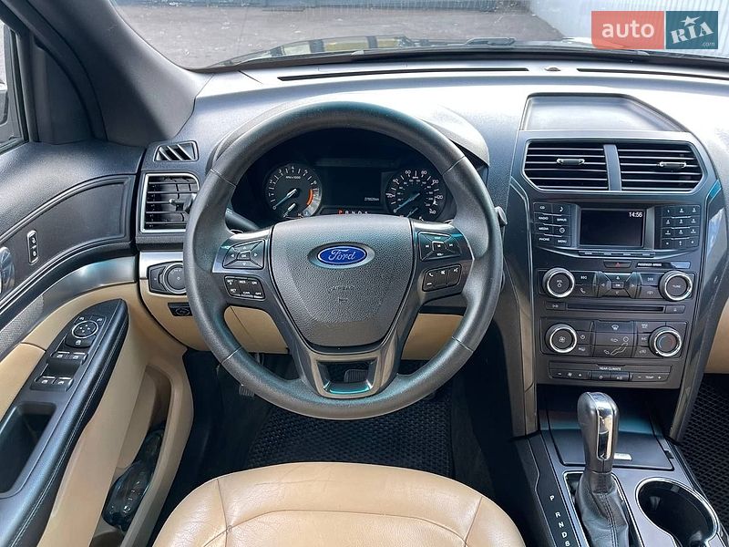Позашляховик / Кросовер Ford Explorer 2015 в Києві