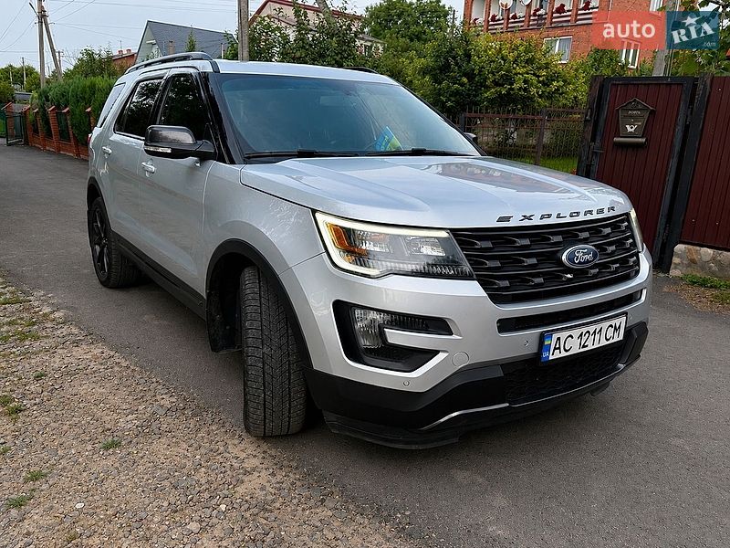Позашляховик / Кросовер Ford Explorer 2017 в Володимирі фото 3 Позашляховик / Кросовер Ford Explorer 2017 в Володимирі